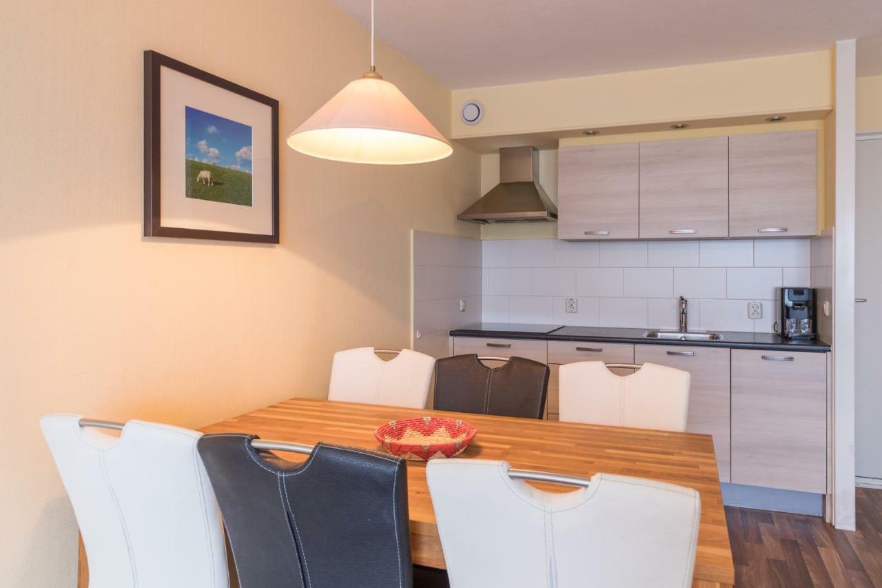 Appartement De Vrijbuiter, Resort Amelander Kaap 홀륌 외부 사진