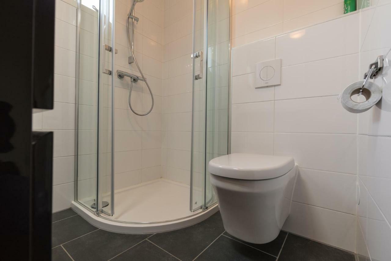Appartement De Vrijbuiter, Resort Amelander Kaap 홀륌 외부 사진