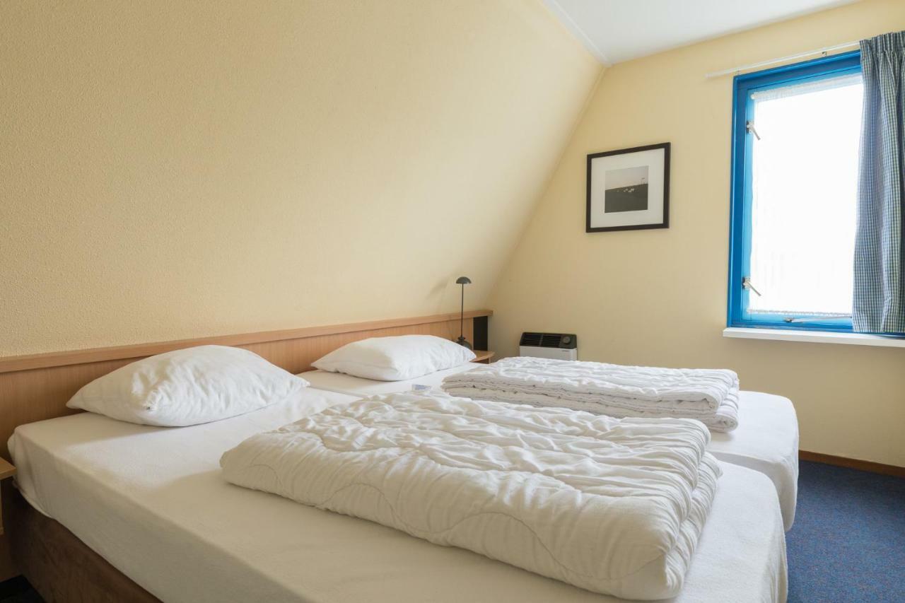 Appartement De Vrijbuiter, Resort Amelander Kaap 홀륌 외부 사진