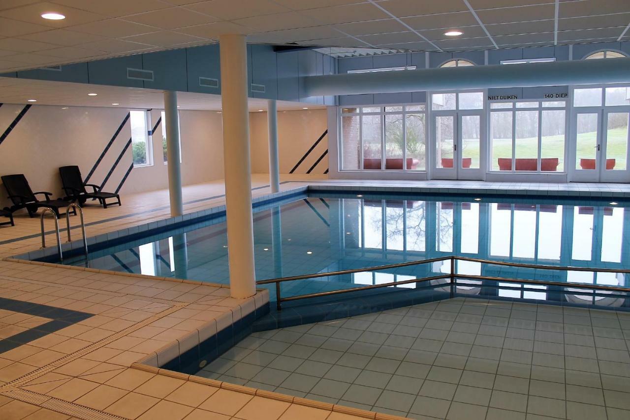 Appartement De Vrijbuiter, Resort Amelander Kaap 홀륌 외부 사진